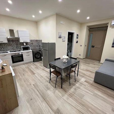 La Dimora Etnea Apartment Catania Bagian luar foto