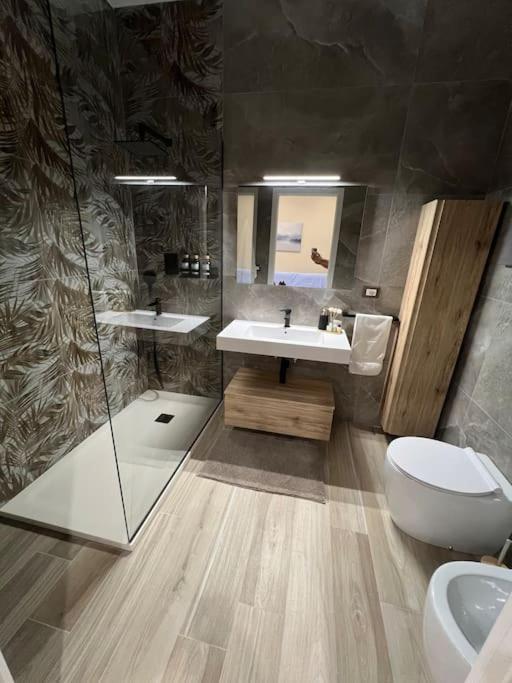 La Dimora Etnea Apartment Catania Bagian luar foto